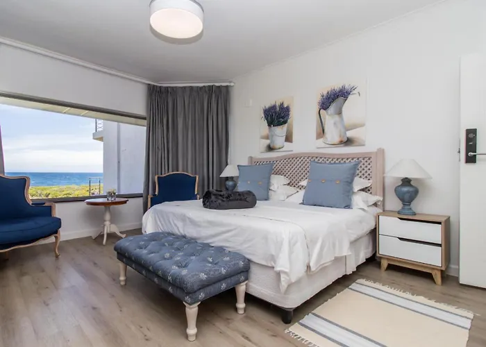 Sandbaai Country House